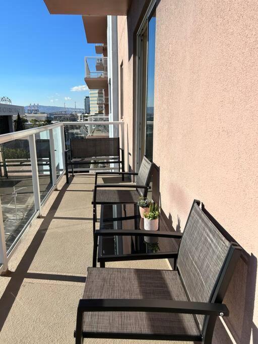 A Corner Unit With Ocean Views From Every Room Лонг Бийч Екстериор снимка