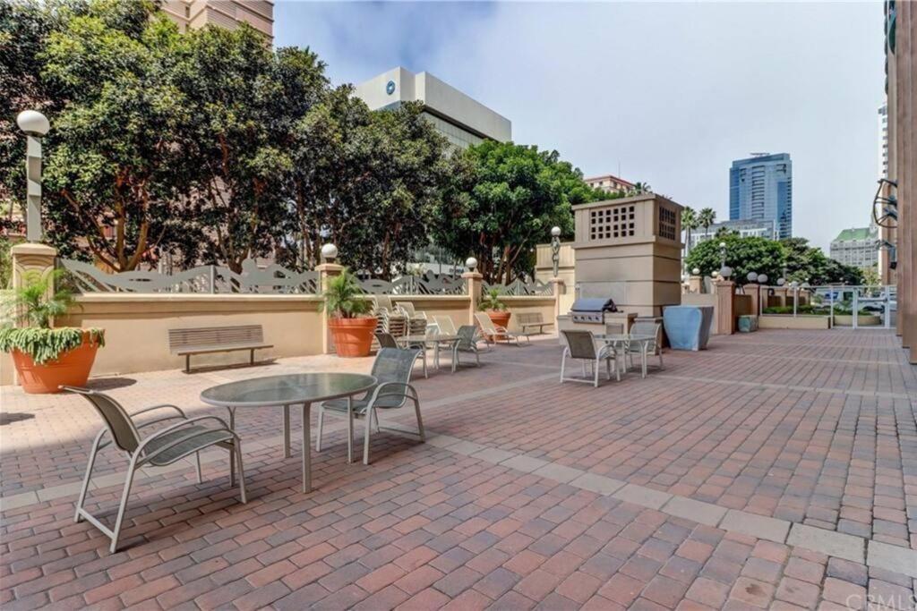 A Corner Unit With Ocean Views From Every Room Лонг Бийч Екстериор снимка