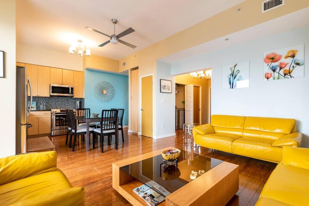 A Corner Unit With Ocean Views From Every Room Лонг Бийч Екстериор снимка