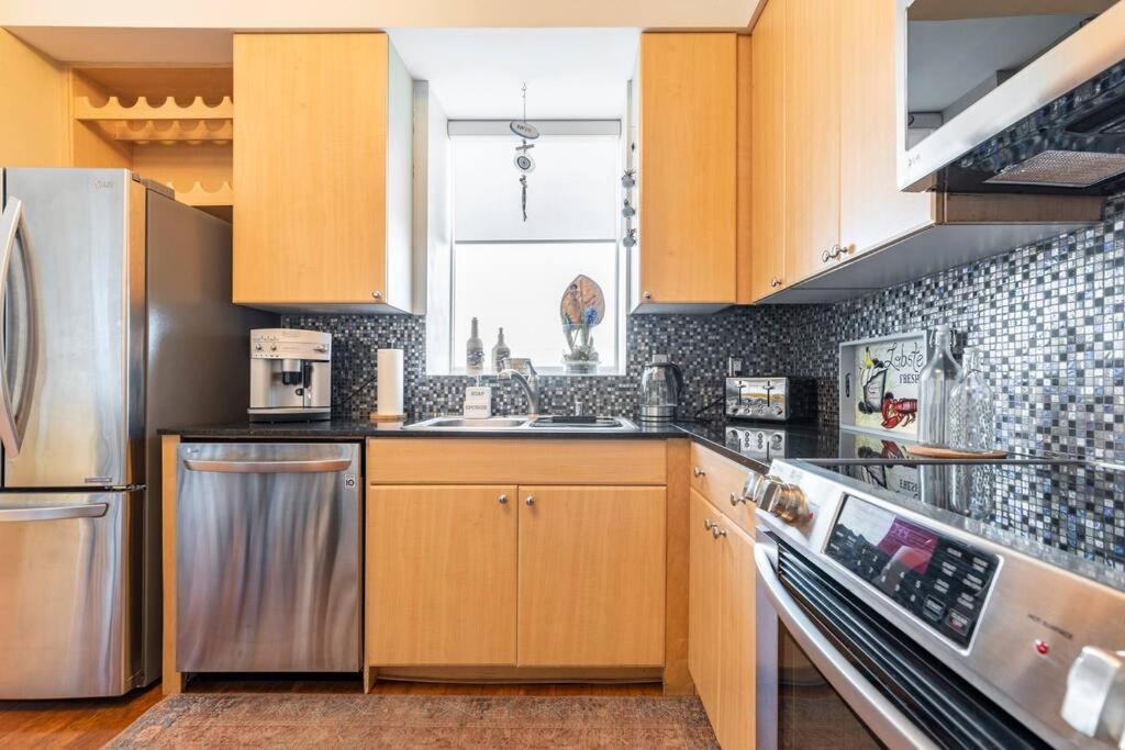 A Corner Unit With Ocean Views From Every Room Лонг Бийч Екстериор снимка