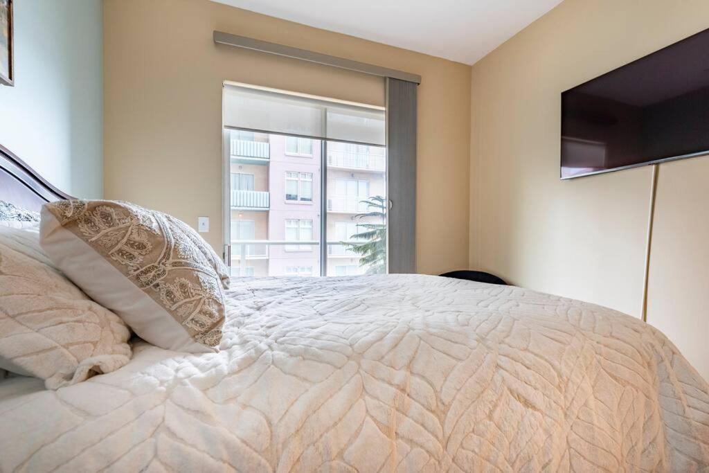 A Corner Unit With Ocean Views From Every Room Лонг Бийч Екстериор снимка
